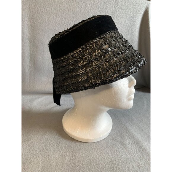 Ladies Black Raffia Hat with Velvet Ribbon Band sz 22 Vintage - Picture 9 of 10